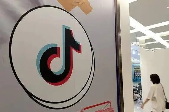 现在加入快手抖音短视频晚吗，如何找到流量？